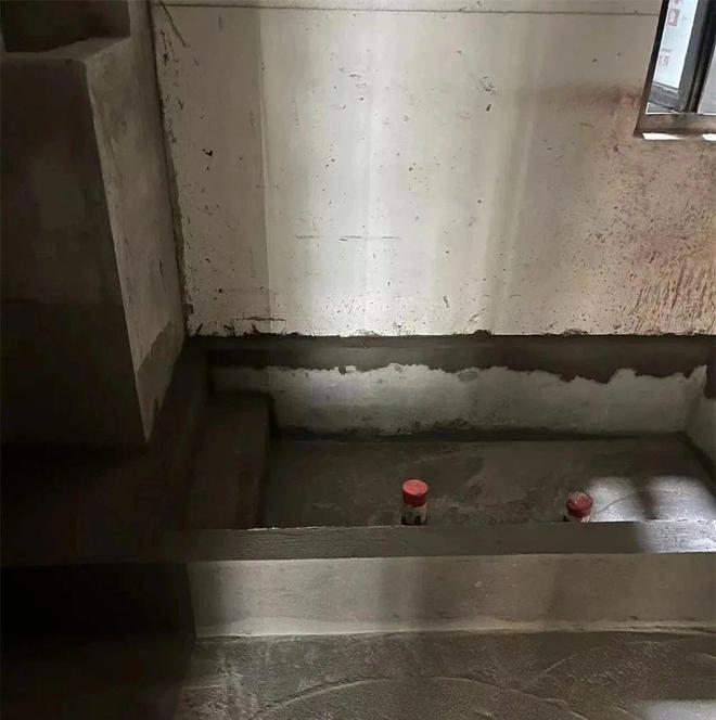 砌浴池”火了！孩子玩得欢还能泡澡乐趣满满AG真人百家家乐app重庆一户人家的“砖