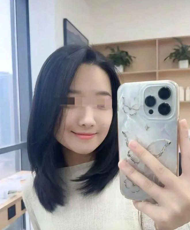 家属质疑医院延误救治！当地卫健委介入！AG真人平台app女子三亚疑被蛇咬身亡(图9)